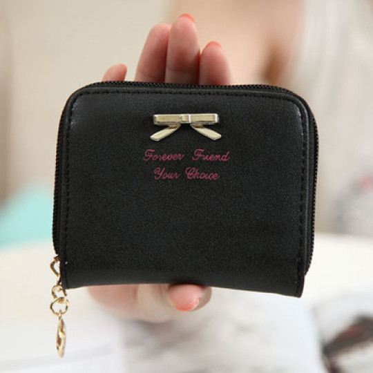 Փոքրիկ կանացի դրամապանակ     